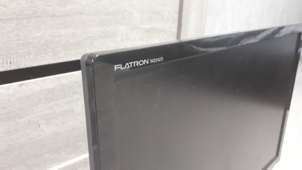 Монитор на ремонт или на запчасти