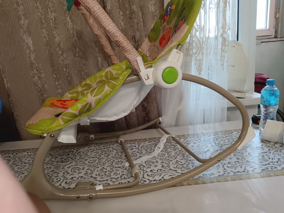 Продам шезлонг и ванну с подставкойй