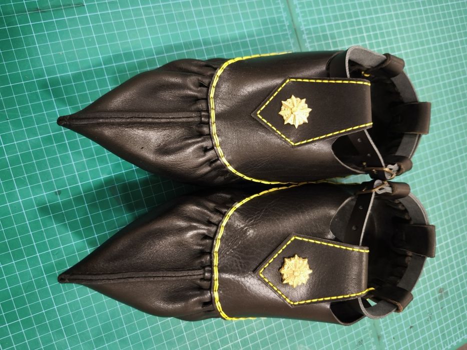 Кукерски цървули капаклии