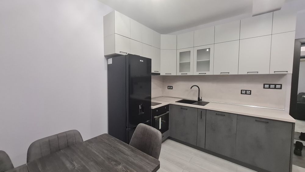 Дава се под наем Двустаен апартамент в София, Център - 60 кв.м за 765 € - Снимка #11