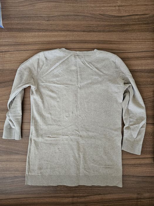 Bluza GAP  cu aplicatii cu strasuri