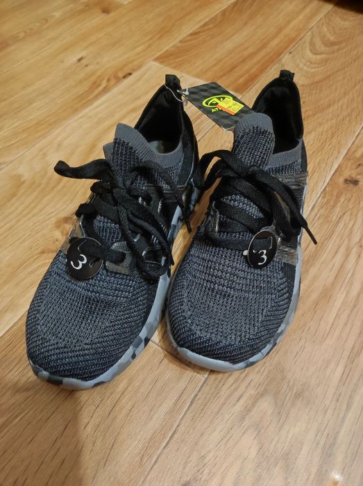 Кроссовки новые ххх