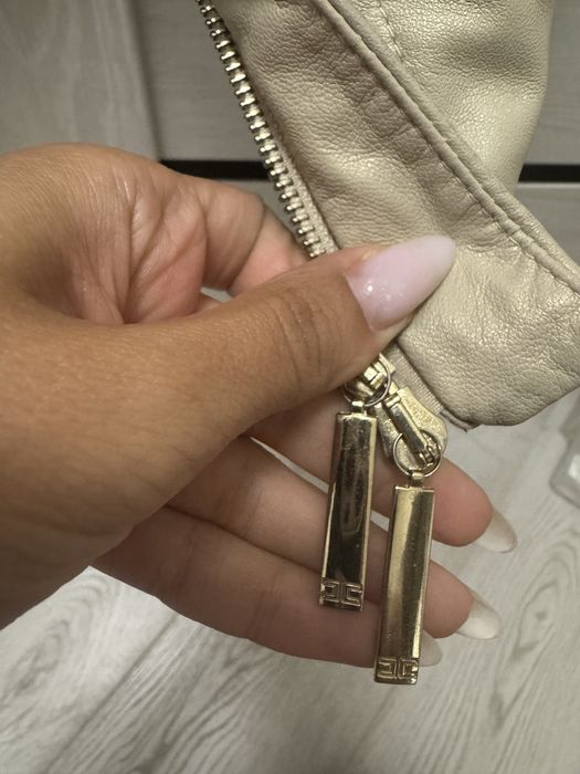 Продам куртку Elisabetta Franchi оригинал кожа