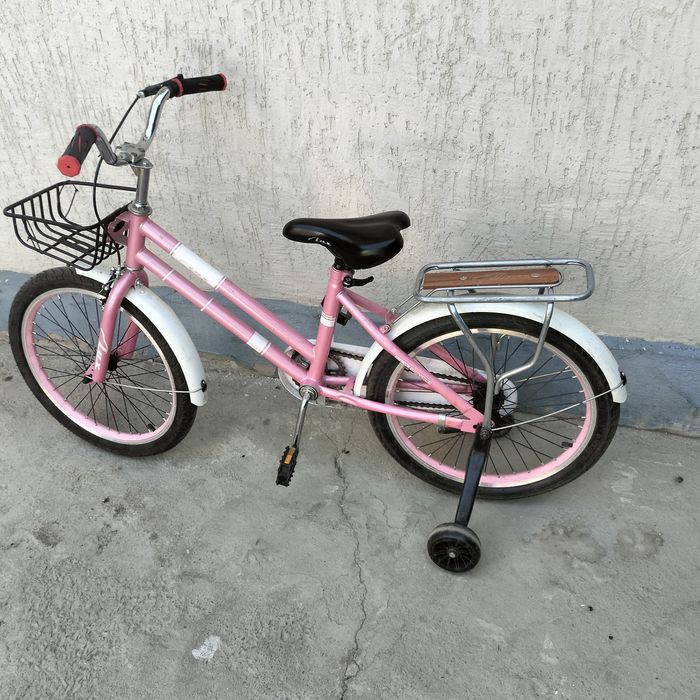 Велосипед для девочек от 5-до 10лет в хорошем состоянии