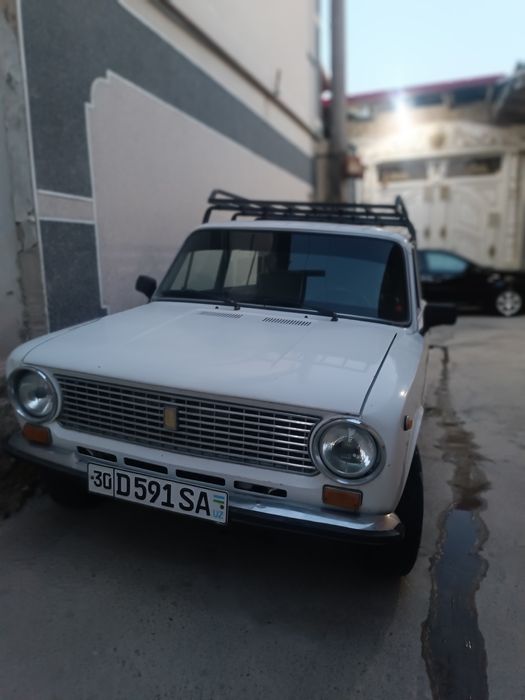 Жигули 21011 сотилади келишадиган жои бор