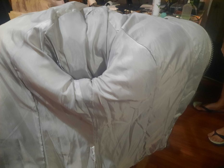 geaca argintie stralucitoare