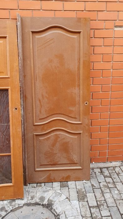 Продам межкомнатные двери