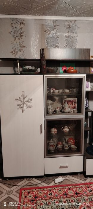 Мебель стенка хорошая