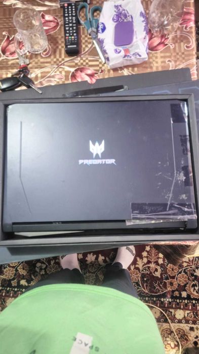 Acer predator helios 500 ph517-5 Cu probleme  technice