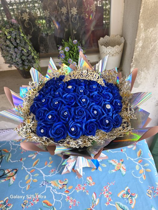 Buchet regal albastru cu sclipici
