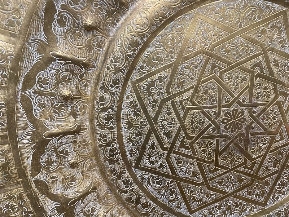 Огромно арабско месингово пано ръчно изографисано