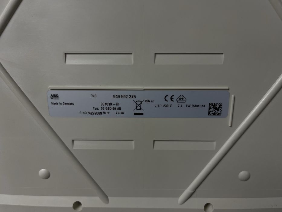 Индукционен готварски плот AEG - 88101K