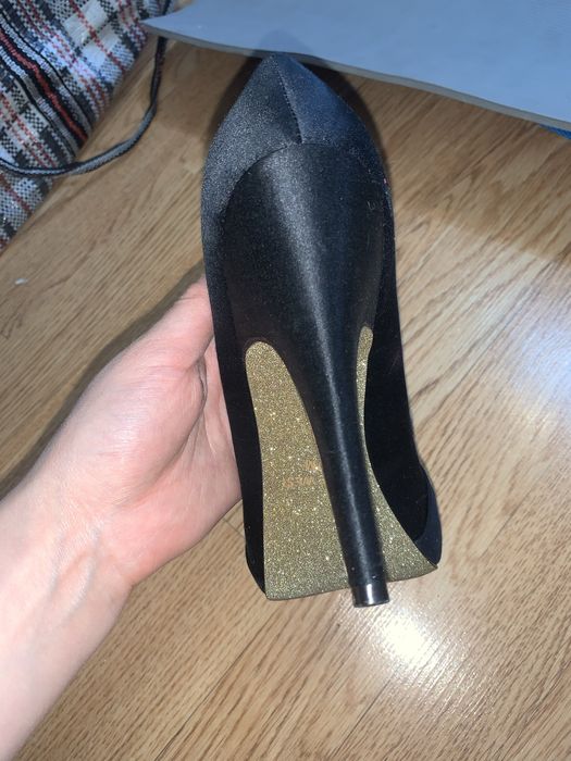 Продам туфли женские