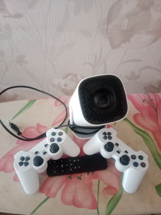 Продам игровой проектор