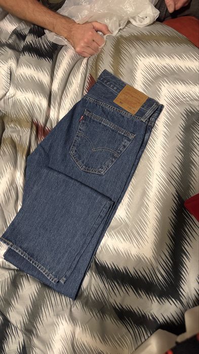 Vand Blugi Levi's Noi Originali Nr 34