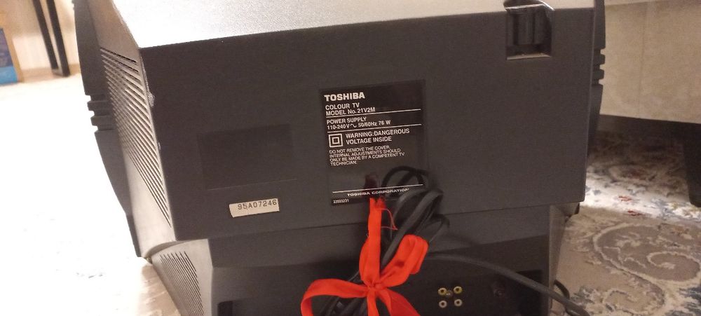 Продам бу  телевизор TOSHIBA