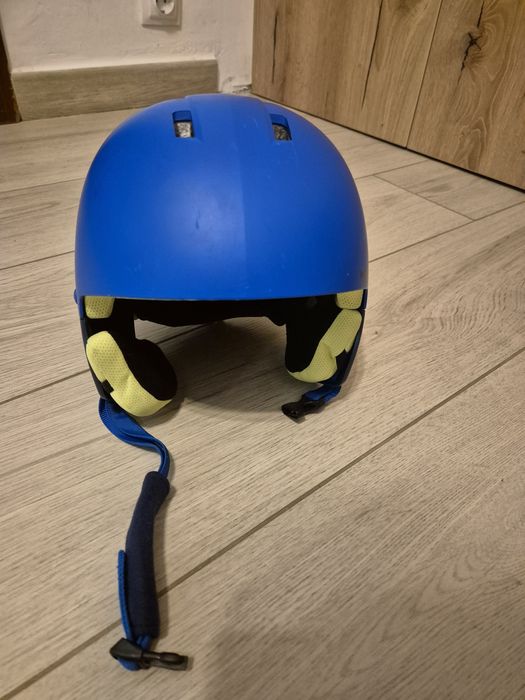 Vand clapari pentru copii si o casca