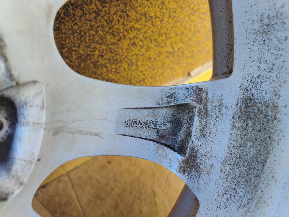 Vând set roți iarna originale VW Touareg 2017, 255/55/18, jante 8.0Jx1