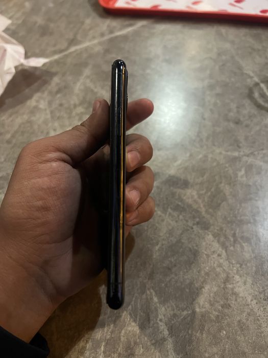 Iphone 11 pro green 256 srochni 250$