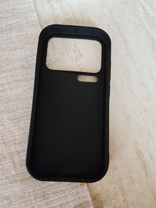 Xiaomi 17 pro max кейс