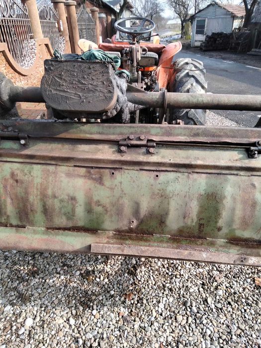 Tractor 445 plus freza