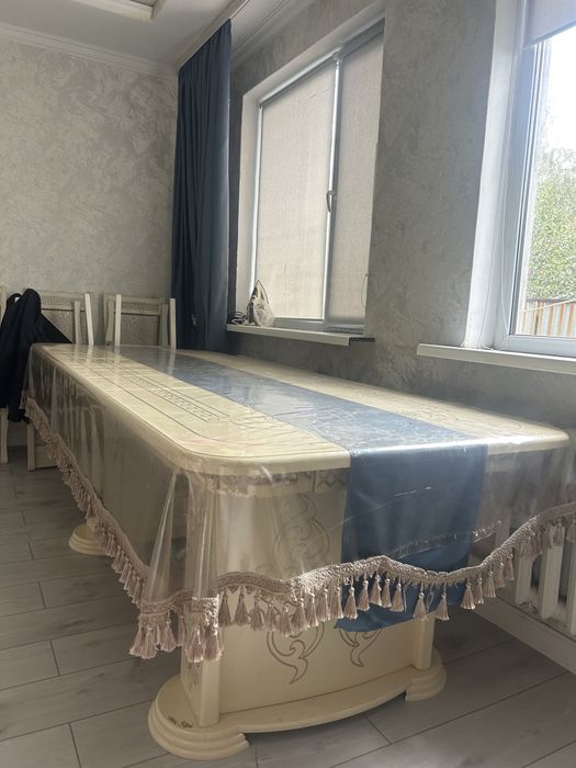 Стол гостевой для зала