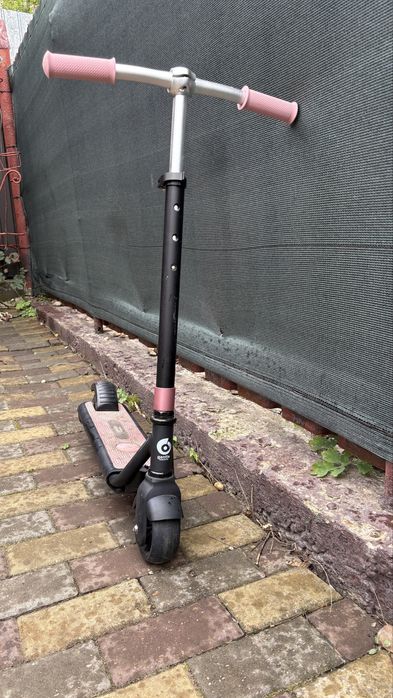 Trotineta  electrica roz gentle electric