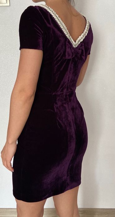 Rochie scurtă din catifea mov