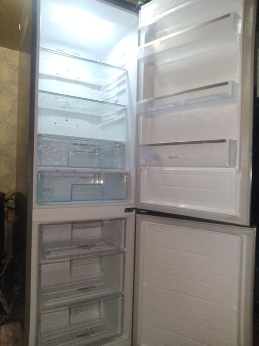 Продам холодильник