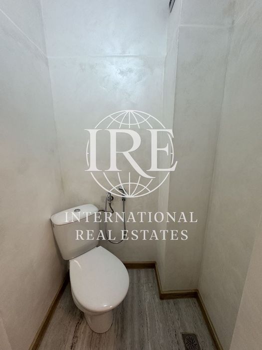 Продава се Тристаен апартамент в Варна, Галата - 100 кв.м за 1020 €/кв.м - Снимка #7