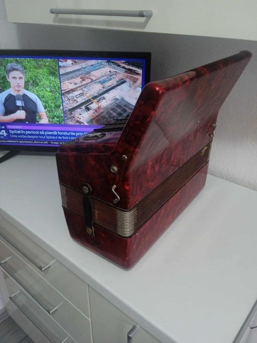 Vând acoerdeon welmaistet Stela