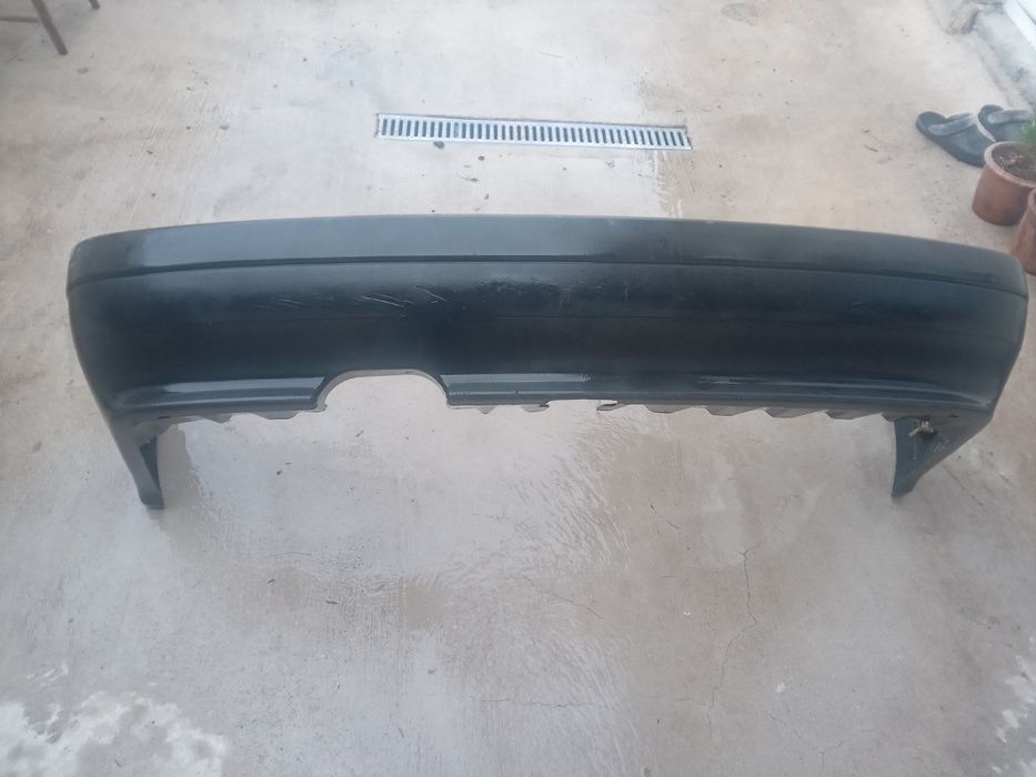 Задна броня за Audi 80!