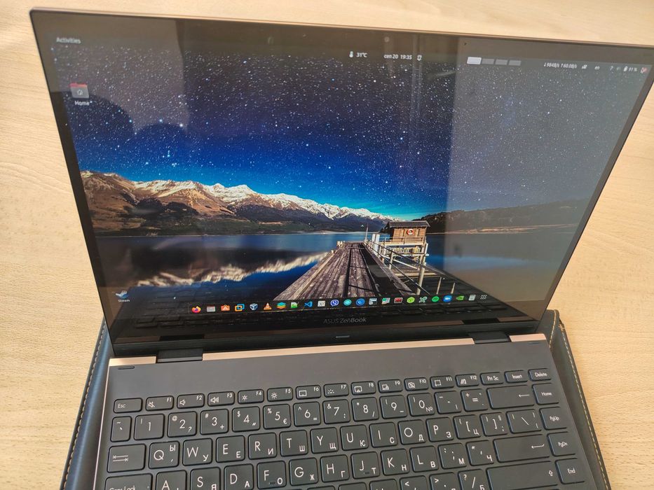ASUS ZenBook Flip S като нов