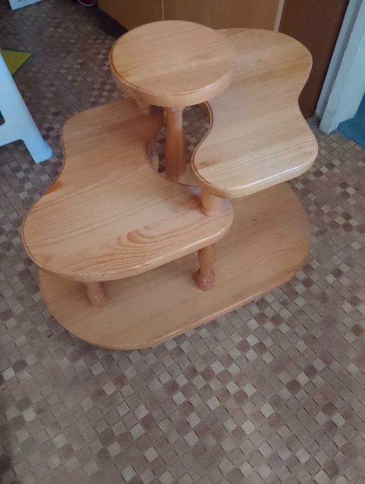 Цветарник от масив