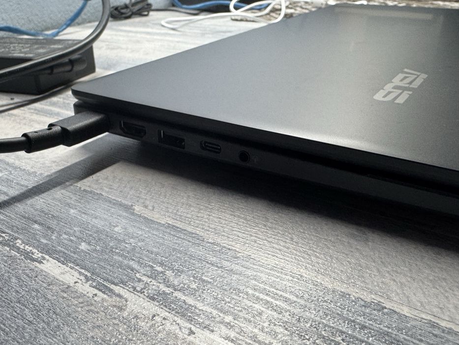 Ноутбук Asus V16,Inter core 5 210H, RTX 5050