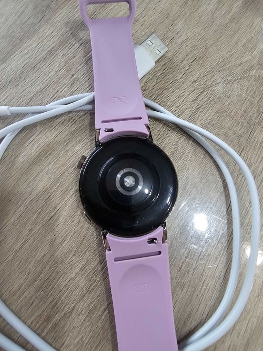 Huawei Watch GT 3 – Gold / White Leather