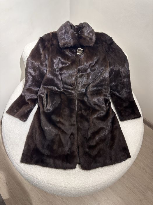 Продам норковую шубу