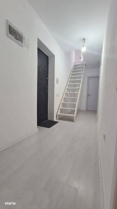 Apartament 3 camere - tip scandinav - Metrou 1 Decembrie — fotografia 1