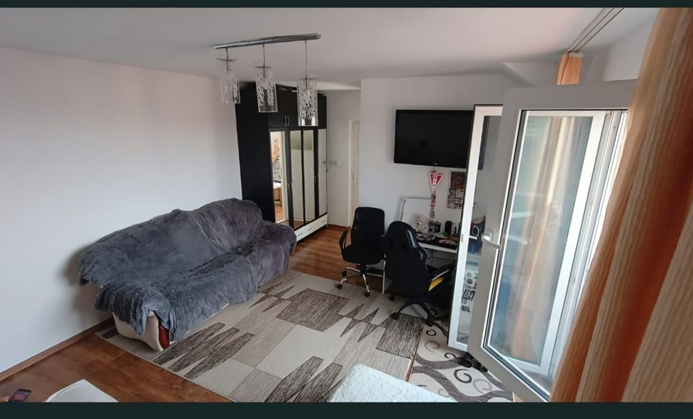 Vand apartament 2 camere
