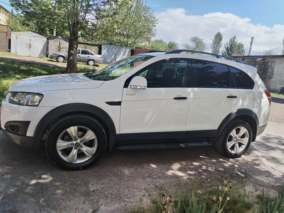 Chevrolet Captiva 2008 — 2