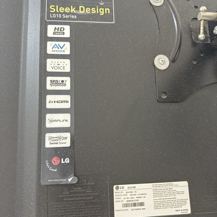 продам телевизор LG 32