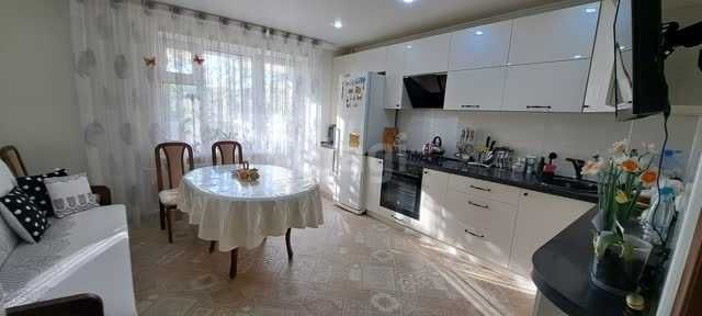 Продам 2-ч комнатную квартиру