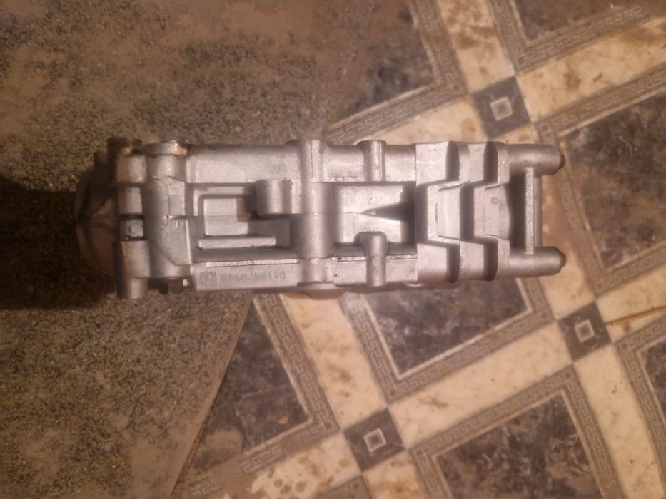 Запчасти на автомобиль разные