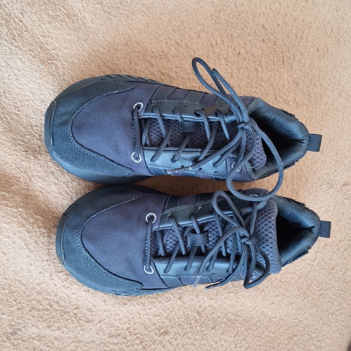 Adidas nr.35,5 Nike nr.37