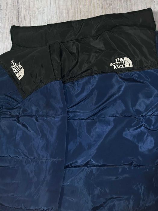 Geaca the north face Semi Lucioasa shiny albastra ajustabila la maneci
