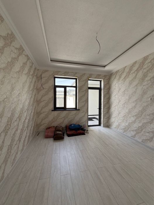 Uchaska sotiladi 2 sotix 5 xona