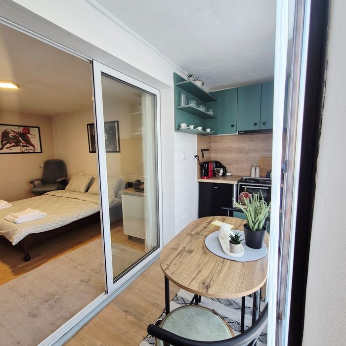 Nomad room студио под наем