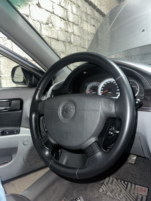 Jentra elegant rul obmen