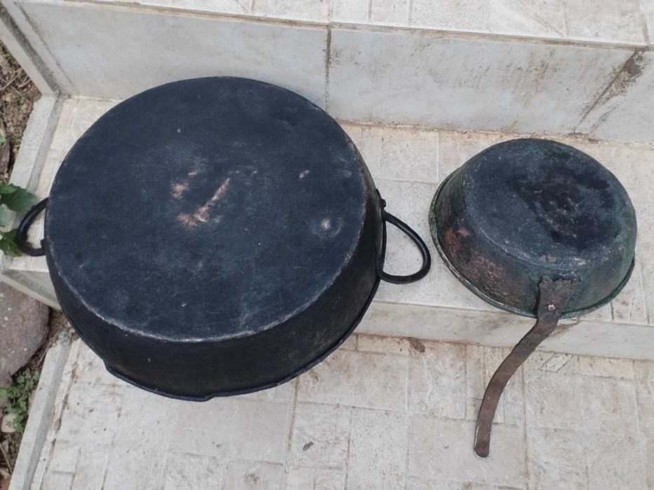 Стар меден тиган и медна тава с дръжки
