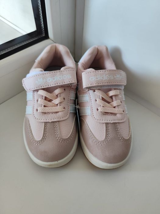 Детская обувь новые